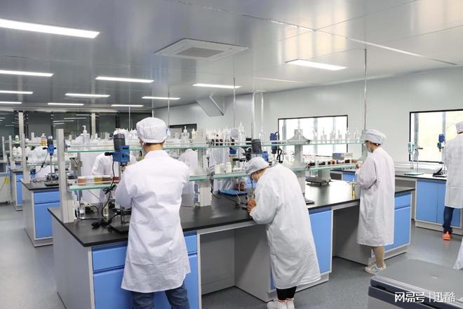 生产实力厂家精选：驱动品牌升级新势能AG真人网2025年香薰精油香体乳(图1)